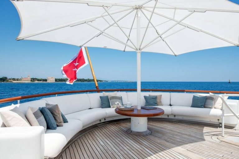 Exterior Relaxation Area