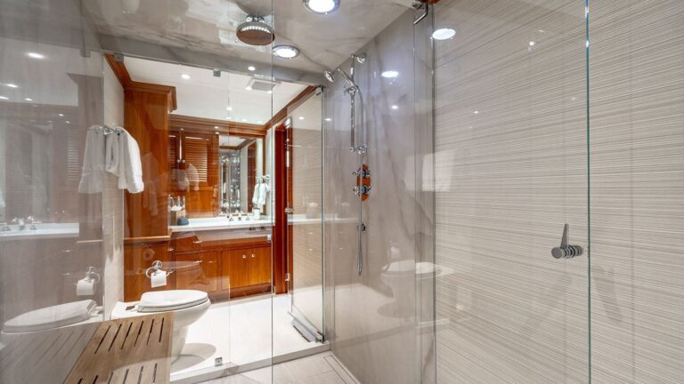 Master Ensuite
