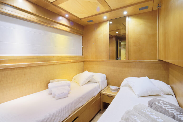 Twin Cabin