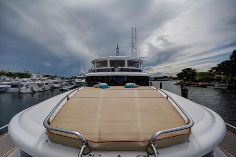 MY SIXTY SIX - Foredeck sunpads