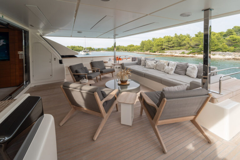 Main Deck Aft Area