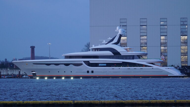M/Y SOARING