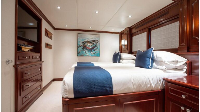 Twin Guest Suite