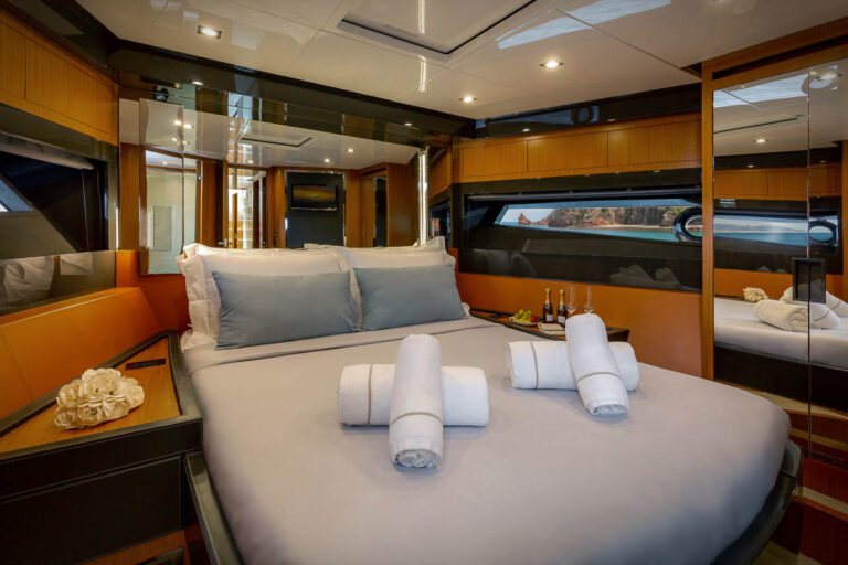 Double Cabin