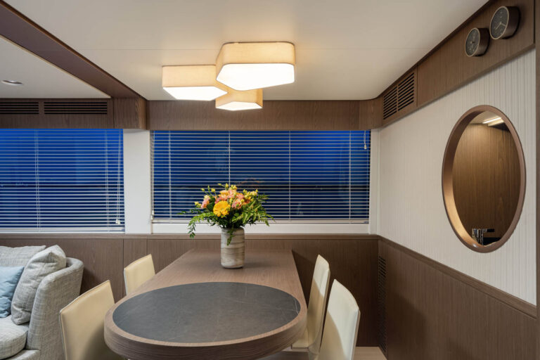 Main salon dining