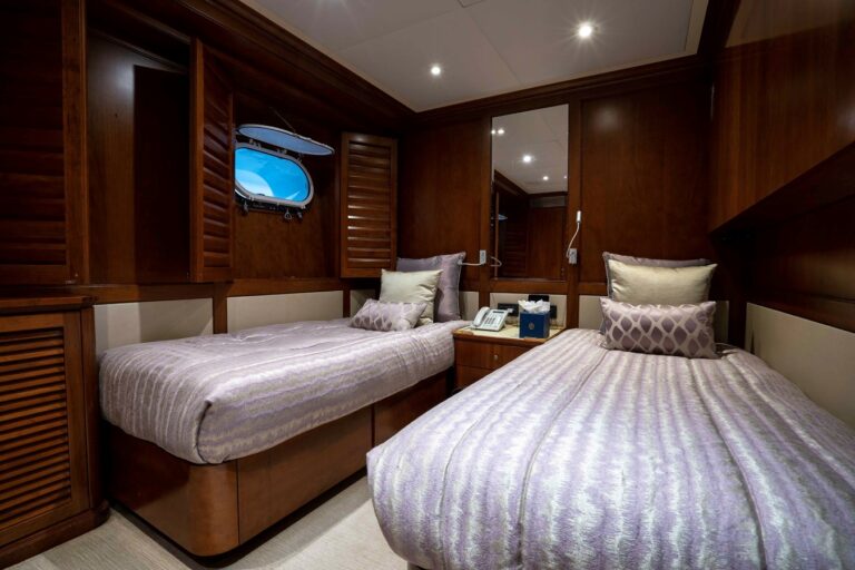 Twin Cabin
