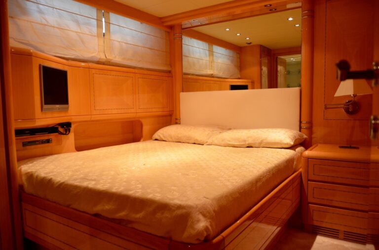 Guest Double Cabin