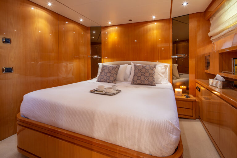 Double Cabin