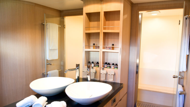 Master Ensuite