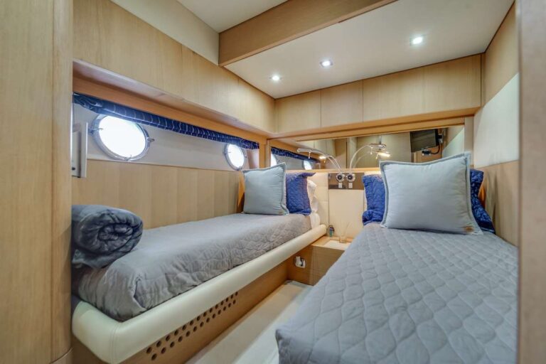Twin Cabin