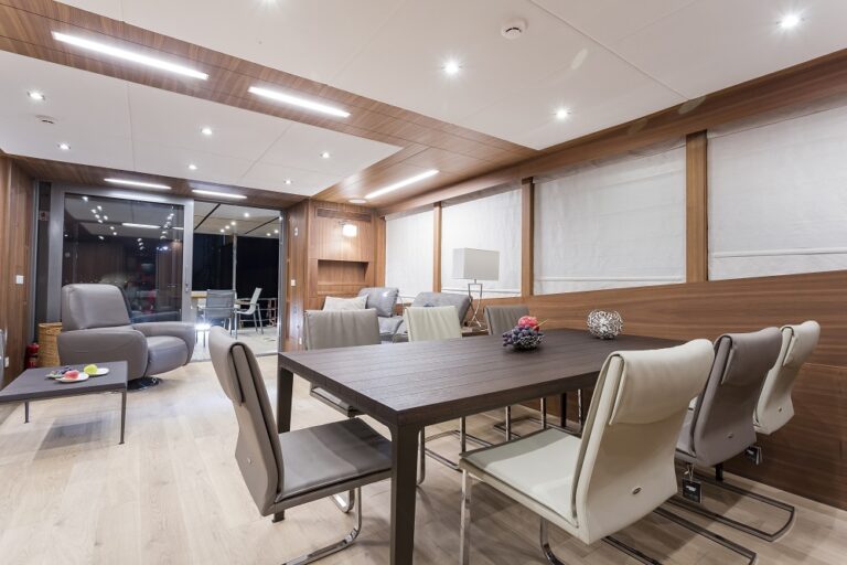 Saloon Dining Area