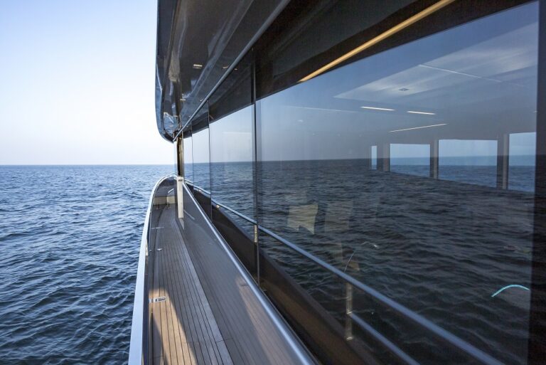 Side Deck