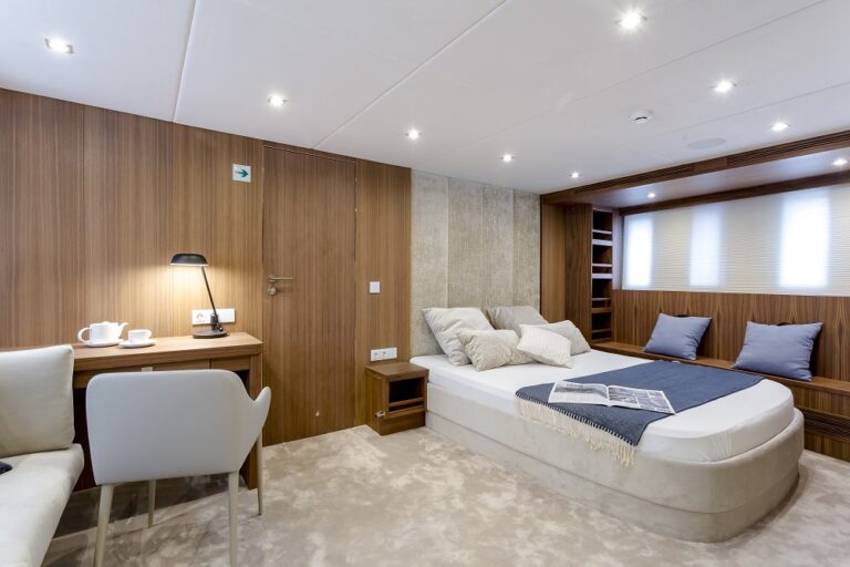 Double Cabin