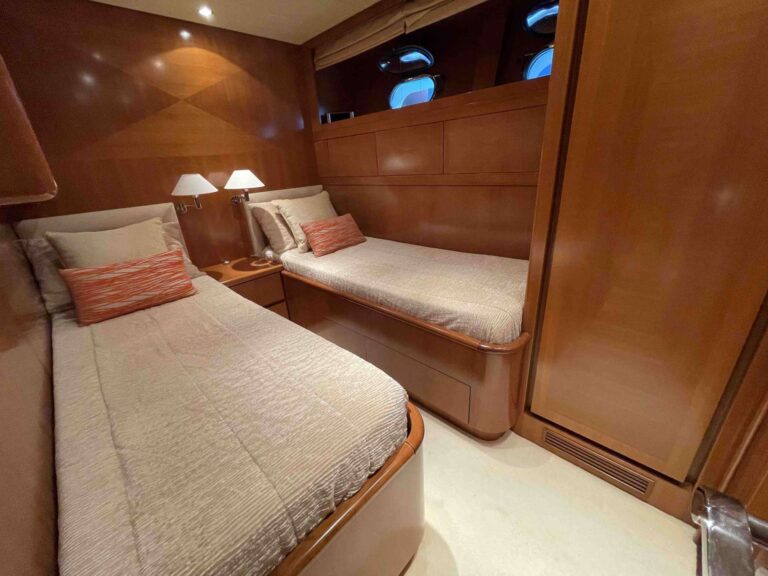 Twin Suite