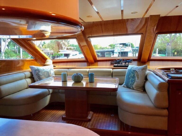 Saloon Seating