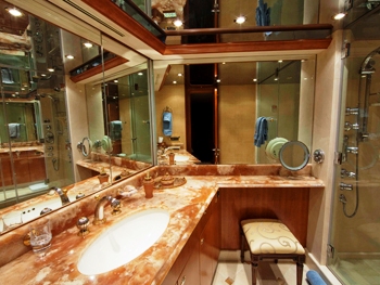 MY True North -  Master Ensuite