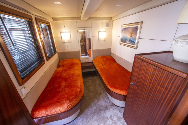 Twin Cabin