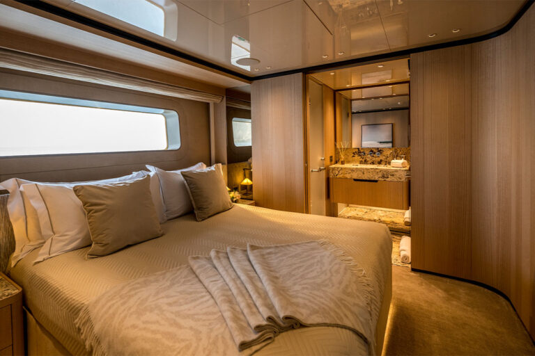 Double Cabin