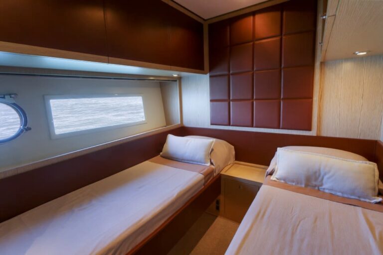 Twin Cabin