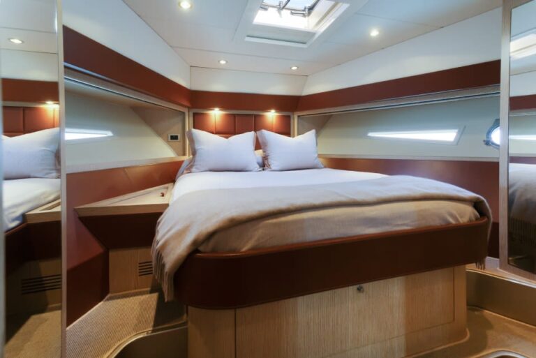 Double Cabin