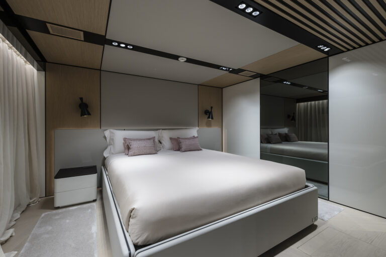 Double Cabin