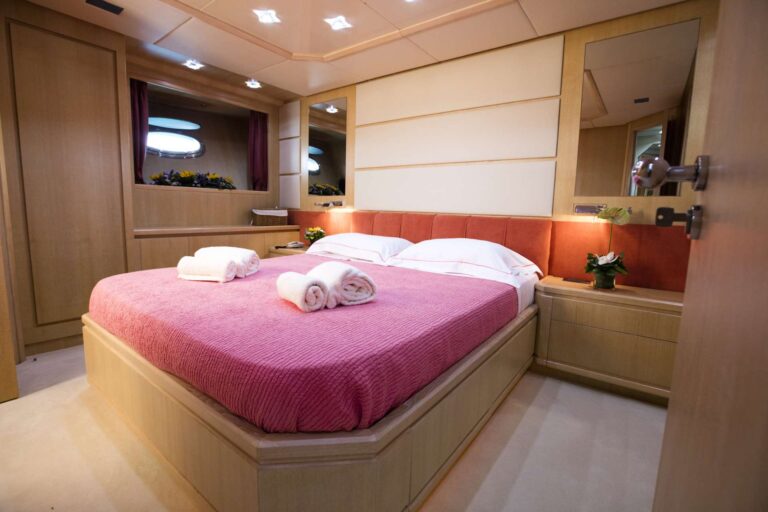Double Cabin