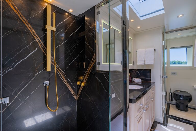 Master Ensuite