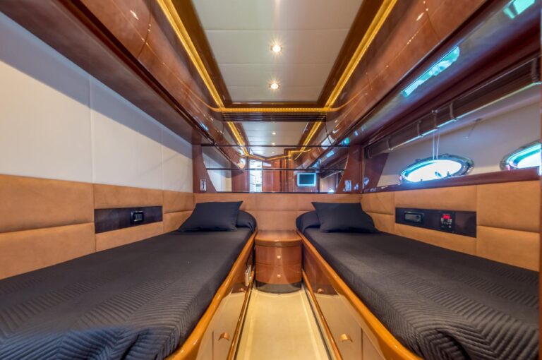 Twin Cabin
