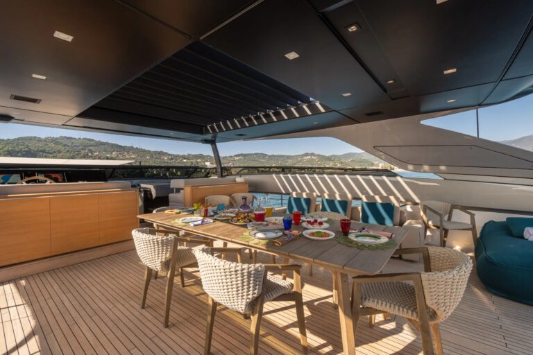 Sun Deck Dining