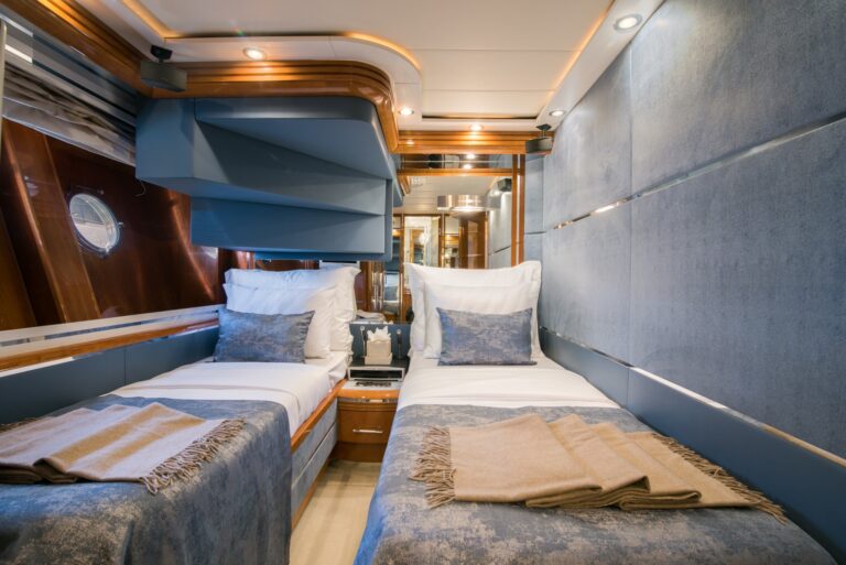 Twin Cabin