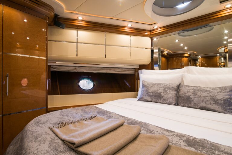 Double Cabin