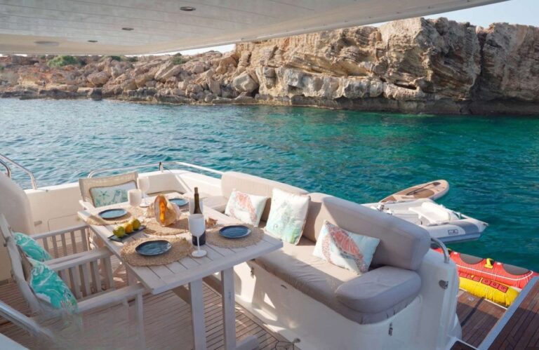 Exterior Relaxation Area With Dining
