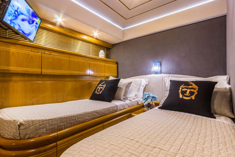 Twin Cabin