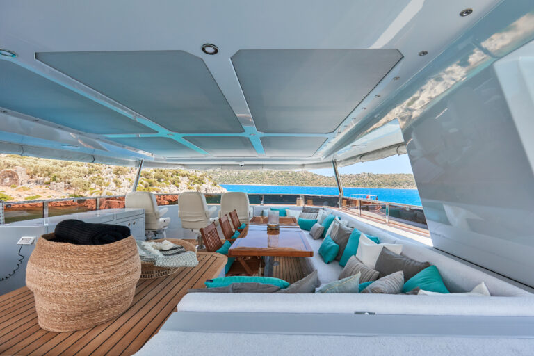 Flybridge