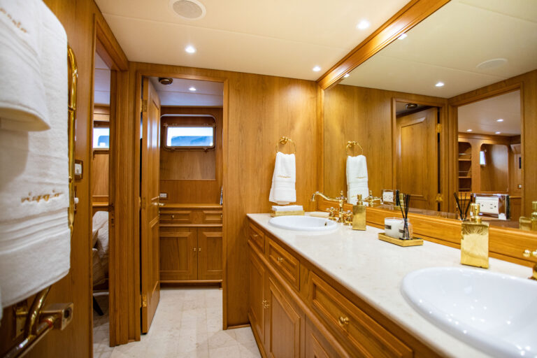 Master Suite Bathroom
