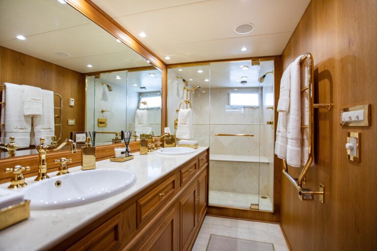 Master Ensuite Bathroom