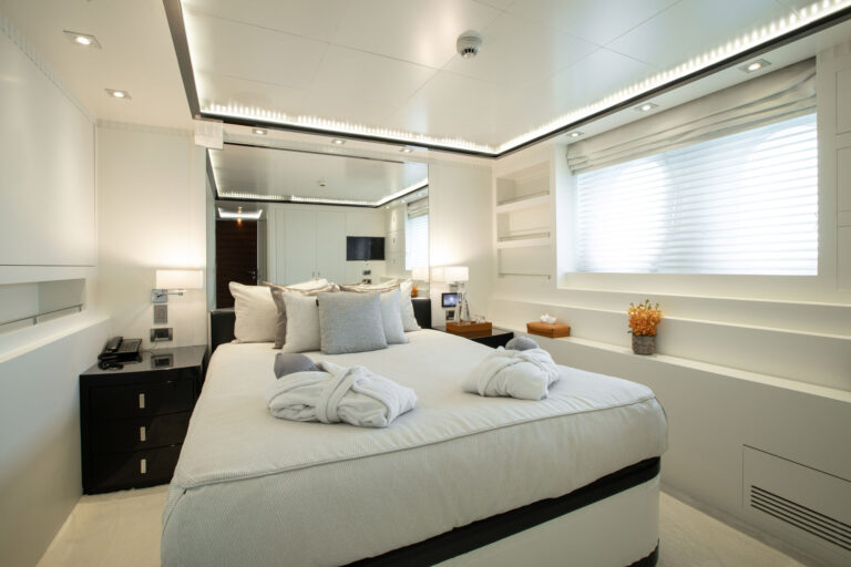 Double Cabin
