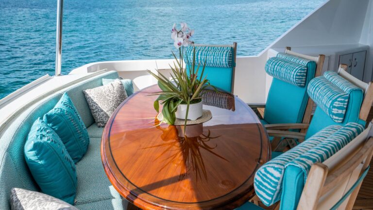 Aft Deck Seating