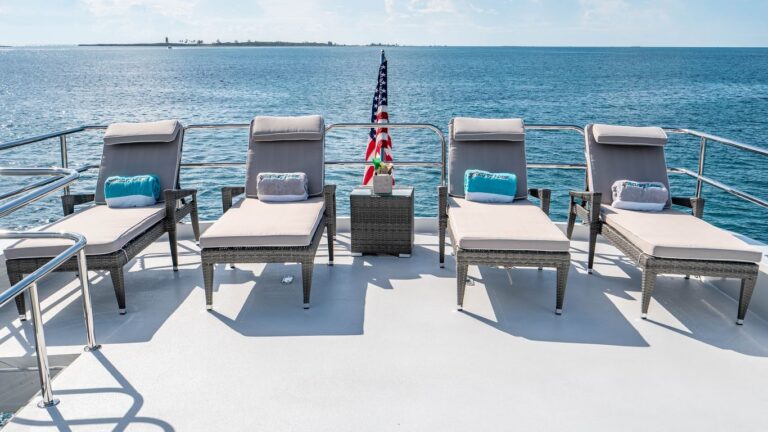 Flybridge Sunbathing Area