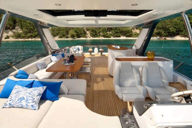 Exterior Relaxation Area With Dining