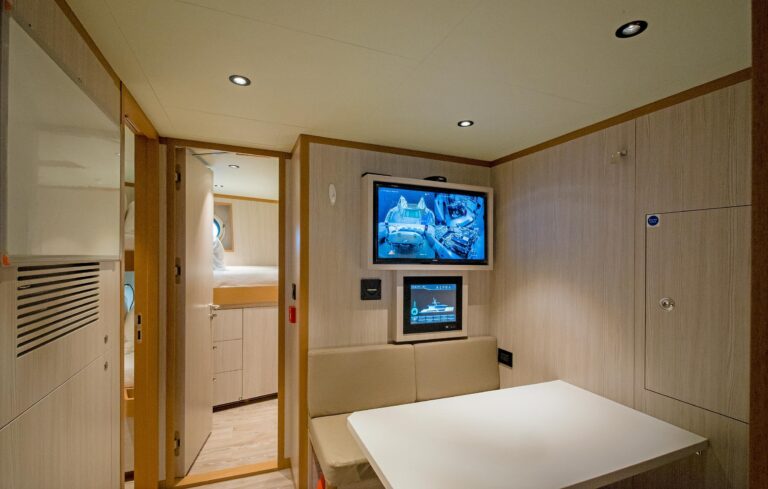 Crew mess