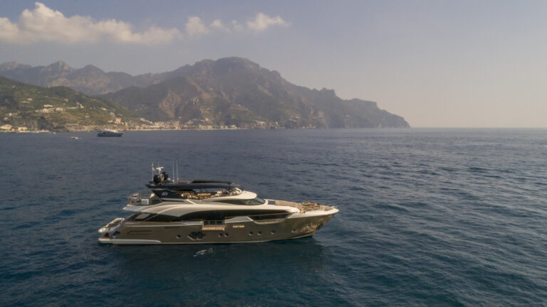 Luxury Charter Yacht VIVALDI