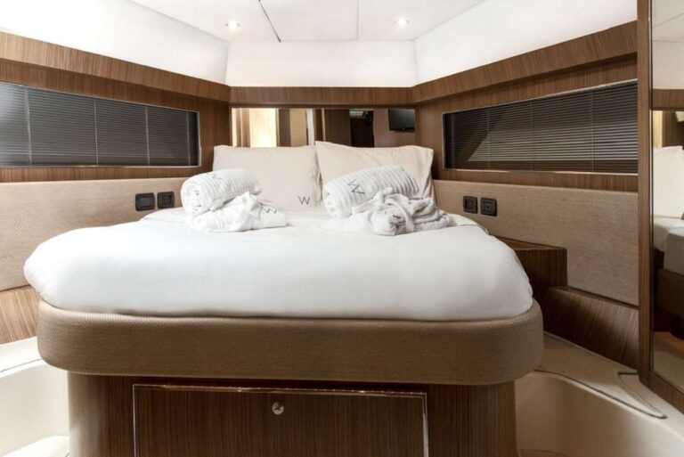 Double Cabin