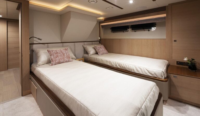 Twin Cabin