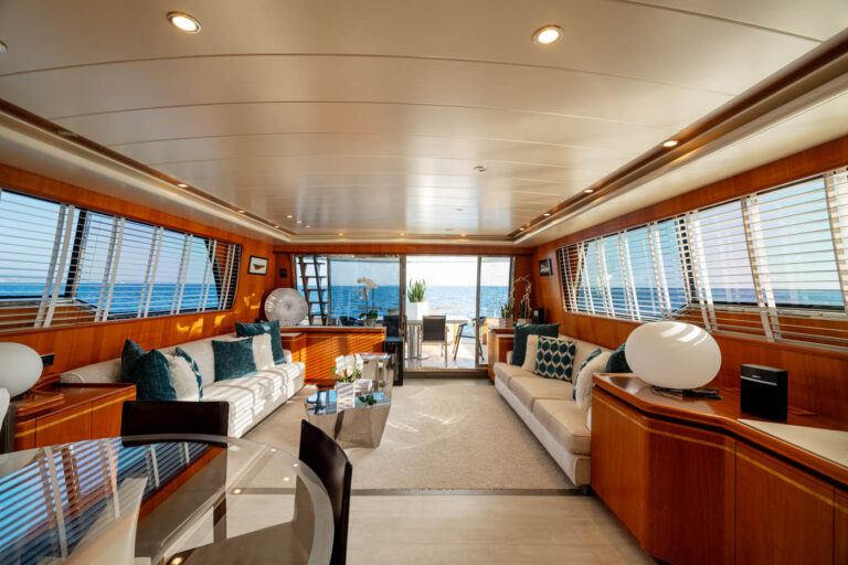 Main Salon View Aft