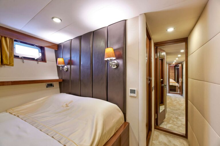 Double Cabin