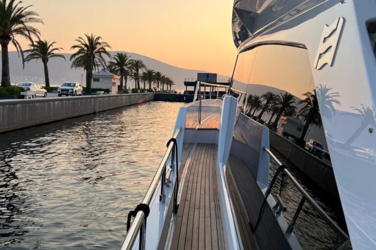 Sidedeck With Sea Views