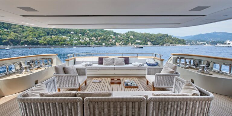 Aft Deck Seating
