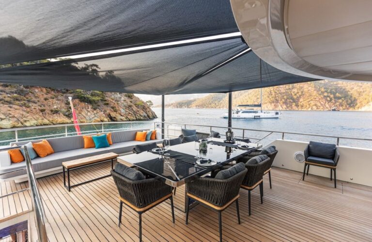 Exterior Dining Area