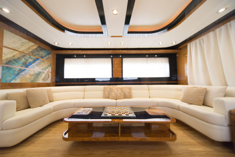 Salon Lounge
